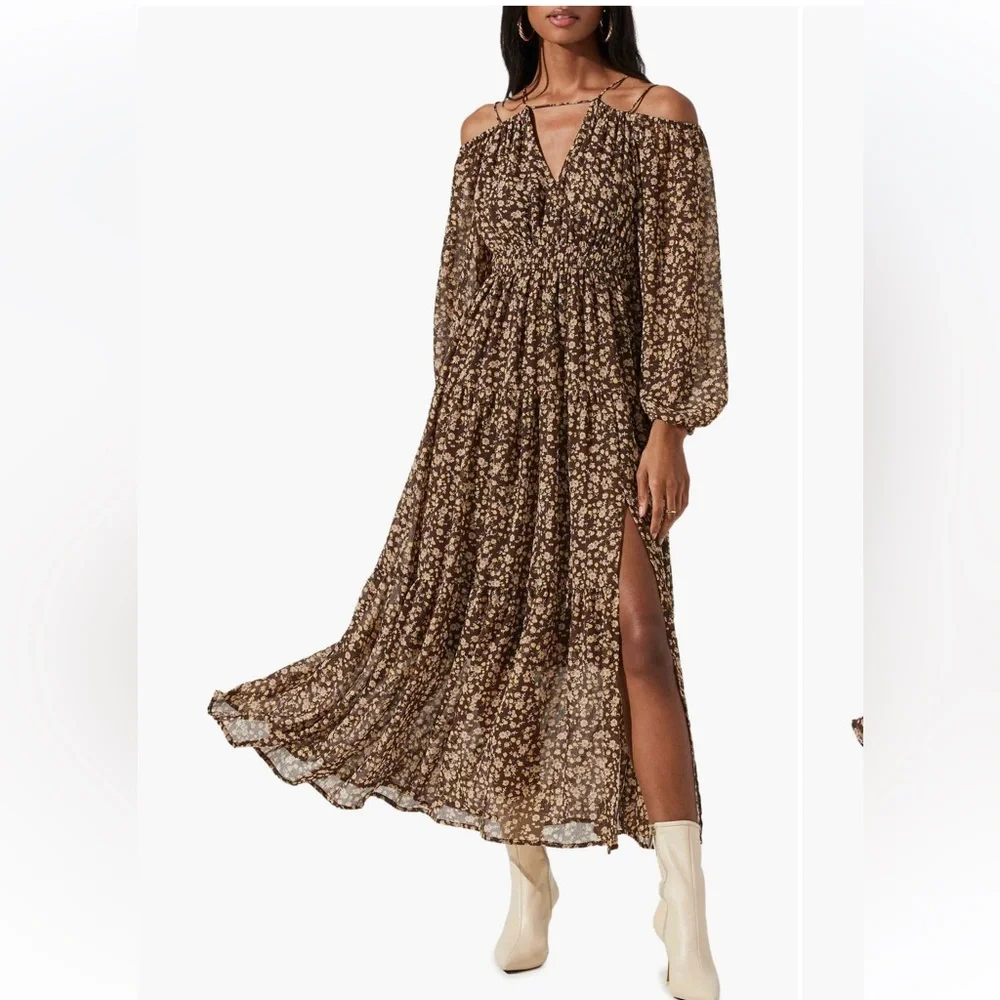 ASTR the Label Ciri Floral Cold Shoulder Long Sleeve Dress - Picture 1 of 11